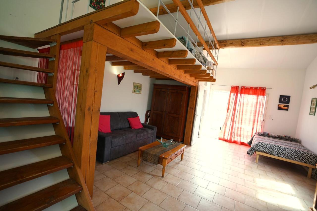 Loft Avec Mezzanine Lägenhet Montagnac  Exteriör bild