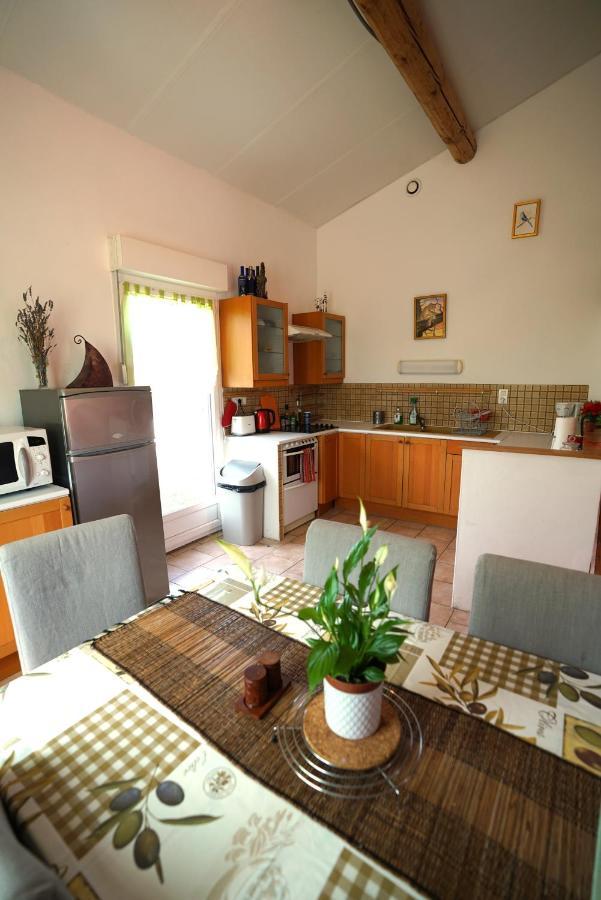 Loft Avec Mezzanine Lägenhet Montagnac  Exteriör bild