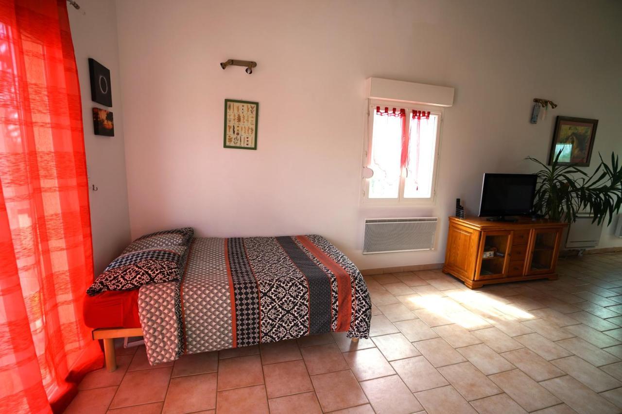 Loft Avec Mezzanine Lägenhet Montagnac  Exteriör bild
